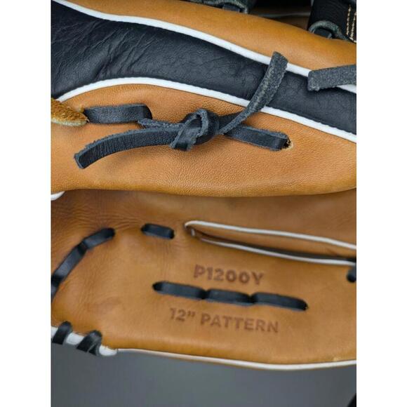 Easton P1200Y Paragon Series 12" Youth Fielding Glove RH Throw Cowhide Leather - Picture 3 of 4